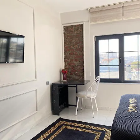 Cozy Flat With Central Location In Beyoglu *